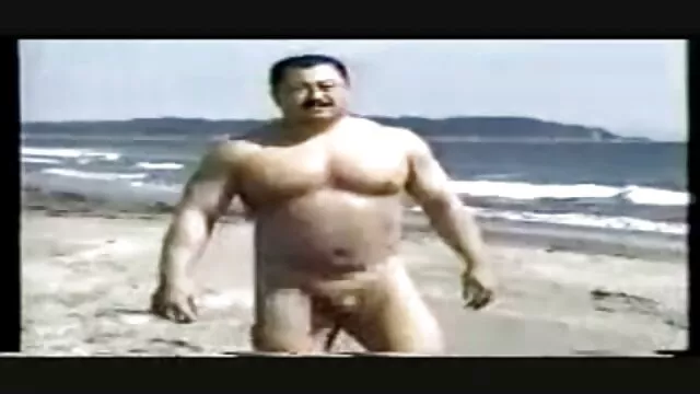 Gadis-gadis, seorang pria di mulut film bokep japan hd adalah bagian dari kotoran.